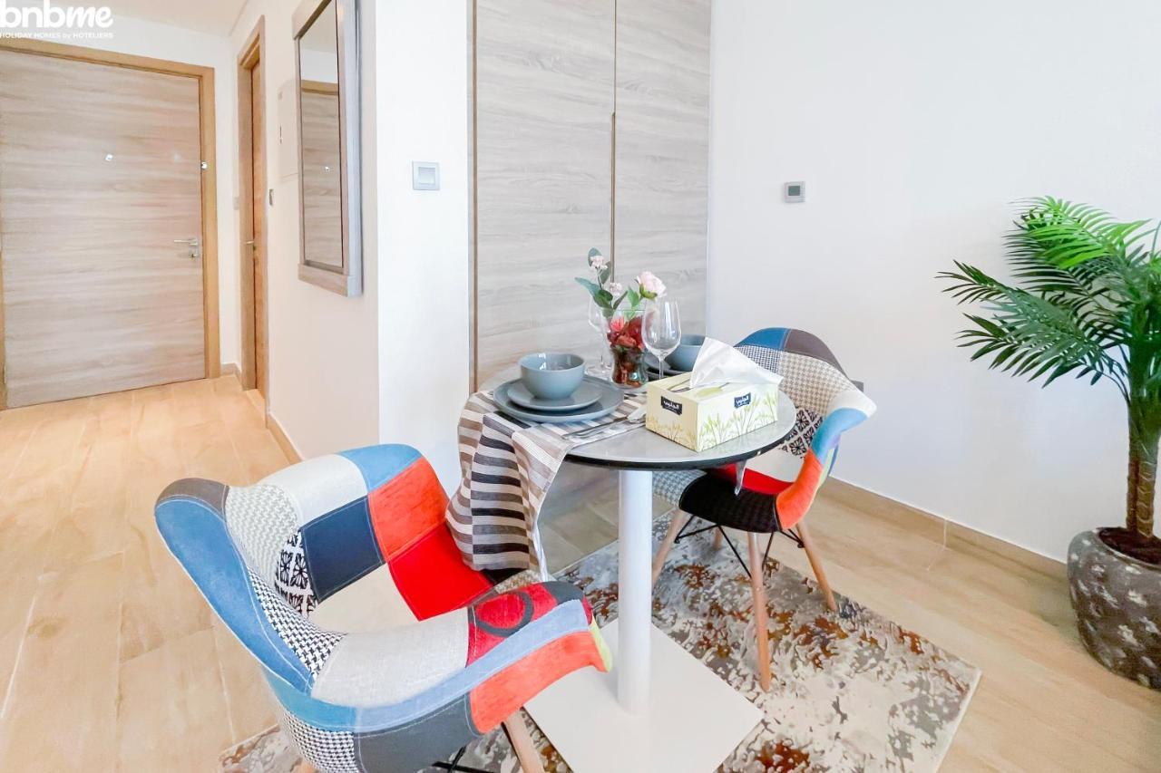 Bnbmehomes - Beautiful Lake View Studio Near Marina - 1504 Dubai Buitenkant foto