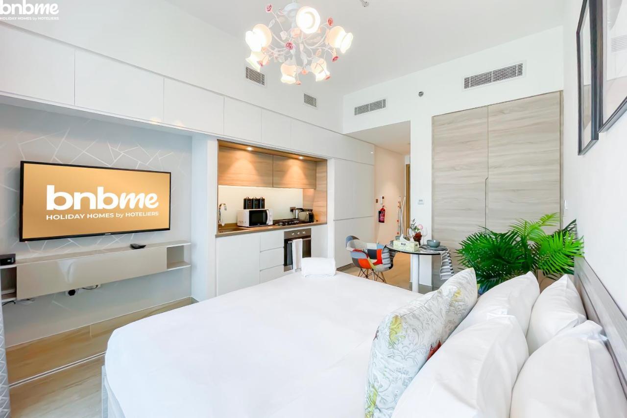 Bnbmehomes - Beautiful Lake View Studio Near Marina - 1504 Dubai Buitenkant foto